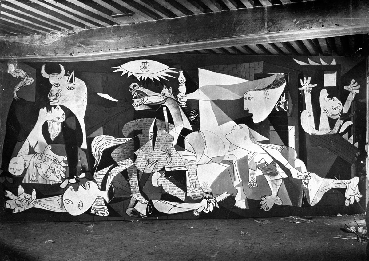 El Guernica. Foto de Dora Maar. Museo Nacional Centro de Arte Reina Sofía. Imagen: Historia National Geographic.